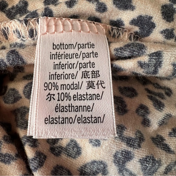 NWOT Heavenly By Victoria Animal Print Short Pajama Set Matching Robe Medium - Picture 14 of 15